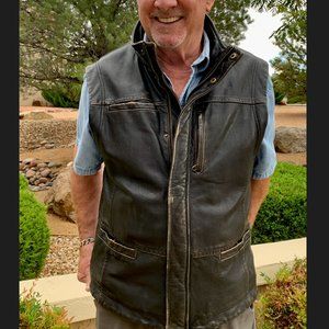The Territory Ahead Men's XL Leather lined Moto Vest